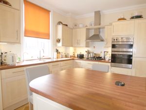 Photo 16- click for photo gallery